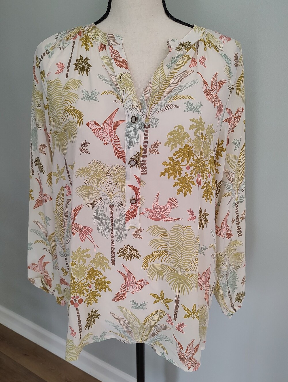 Spartina 449 Cora Silk Tropical Palm Parrot Top M